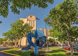 DoubleTree by Hilton Philadelphia Airport 4