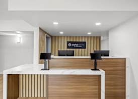 Clarion Pointe Springfield Southeast 3