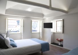 Ribeira Cinema Apartments 4