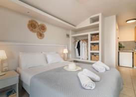 Alykes View Apartments 5