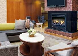 Courtyard by Marriott Boston Logan Airport 2