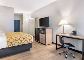 Baymont by Wyndham Kennesaw 5