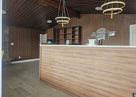 Howard Johnson by Wyndham Hinton 2