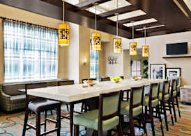 Hampton Inn & Suites Atlanta Airport West/Camp Creek Pkwy 5