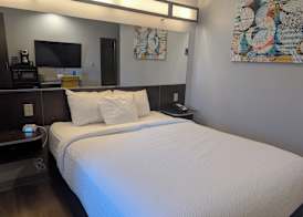 Microtel Inn & Suites by Wyndham Wheeling at The Highlands 5