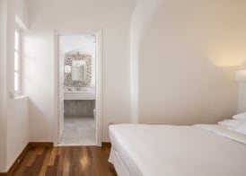 Canaves Oia Suites - Small Luxury Hotels of the World 4