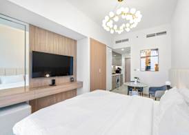 Stylish Studio with Garden Views 2