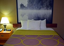 Super 8 by Wyndham Fort Chiswell Wytheville Area 5