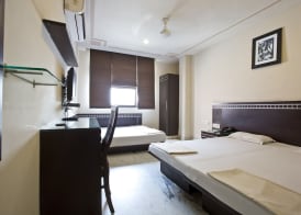 Smyle Inn - Best Budget Hotel near New Delhi Train Station 3