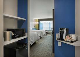 Holiday Inn Express Lake Park by IHG 3