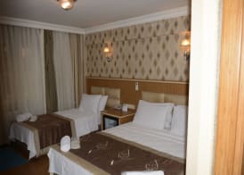 Hermanos Hotel 4