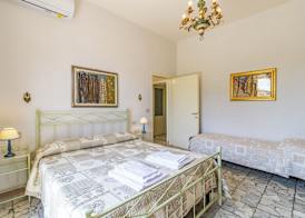 Casa Lidia 900m From Sea With Private Garden 5