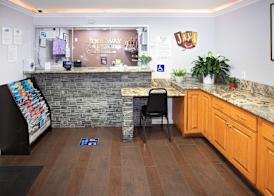 Rodeway Inn & Suites Bellflower 2