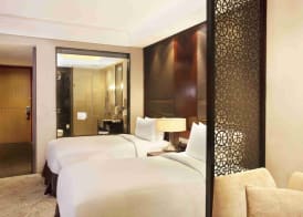 Crowne Plaza NEW DELHI MAYUR VIHAR NOIDA by IHG 3