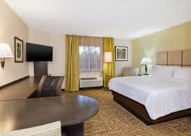 Candlewood Suites HUNTERSVILLE-LAKE NORMAN AREA by IHG 4