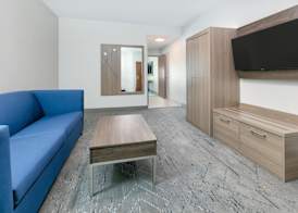 Holiday Inn Express & Suites DALLAS PARK CENTRAL NORTHEAST by IHG 3