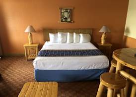 Days Inn & Suites by Wyndham Stevens Point 5
