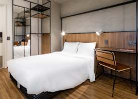 Ibis Aruja 2