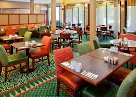 Courtyard by Marriott Atlanta Windy Hill/Ballpark 5