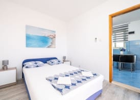 Apartment & Rooms Alan 4