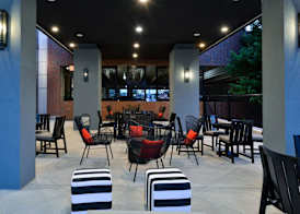 Hampton Inn & Suites Greensboro Downtown, Nc 3