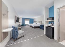 Holiday Inn Express & Suites GRANBURY by IHG 4