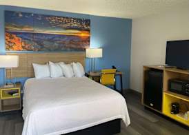 Days Inn by Wyndham Gatesville 5