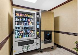 Baymont by Wyndham Madison Heights Detroit Area 5