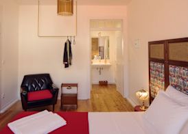 Lisbon Calling Rooms & Studio 3