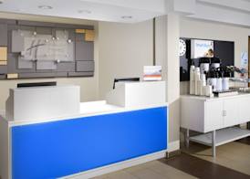 Holiday Inn Express & Suites SAN ANTONIO-DTWN MARKET AREA by IHG 2