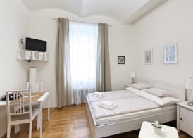 Angel City Aparthotel 3