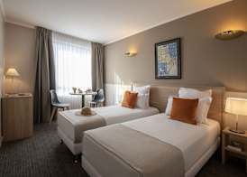 Le Cetai Cannes Beach Hotel 3