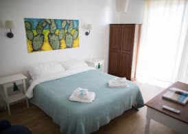 Tauromenion Guest House 2