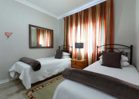 Waverley's Rest 4