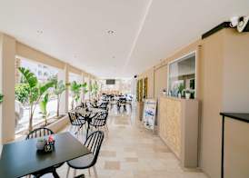 Zephyros Hotel 4