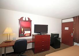 Americas Best Value Inn Pilot Mountain 5