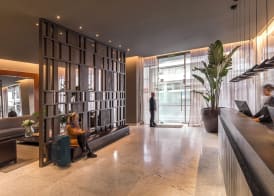 Broadway Hotel & Suites 4