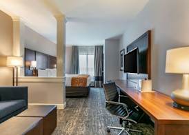 Comfort Suites North Tupelo 4