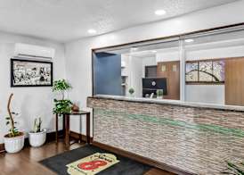 Super 8 by Wyndham Franklin 5