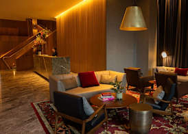 Next Hotel Melbourne, Curio Collection by Hilton 3