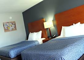 Econo Lodge Franklin South 4