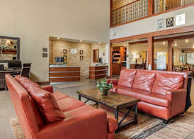 Comfort Suites near Route 66 4
