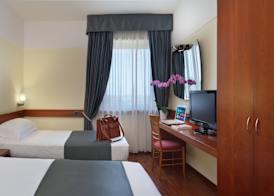 Hotel Bologna Airport 5