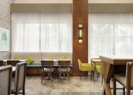 Hampton Inn & Suites Tacoma/Puyallup 3