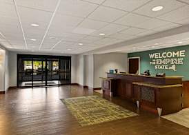 Hampton Inn & Suites Poughkeepsie 4