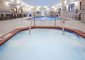 Homewood Suites by Hilton Davenport, IA 4