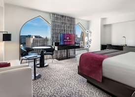 Planet Hollywood Resort & Casino by Suiteness 4