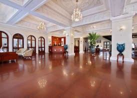 Hotel Continental Saigon 2