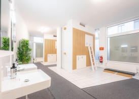 Robin Wood Capsule Hostel 5