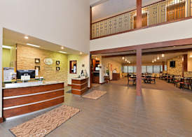 Comfort Suites near Route 66 2